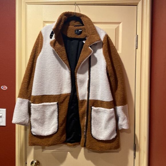 Line & Dot Multi Faux Shearling Coat - Picture 9 of 13